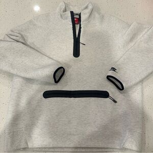 Nike Men's Light Gray Zip-Up Sweater